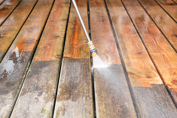 Garage Pressure Washing in Lake Winnebago, MO